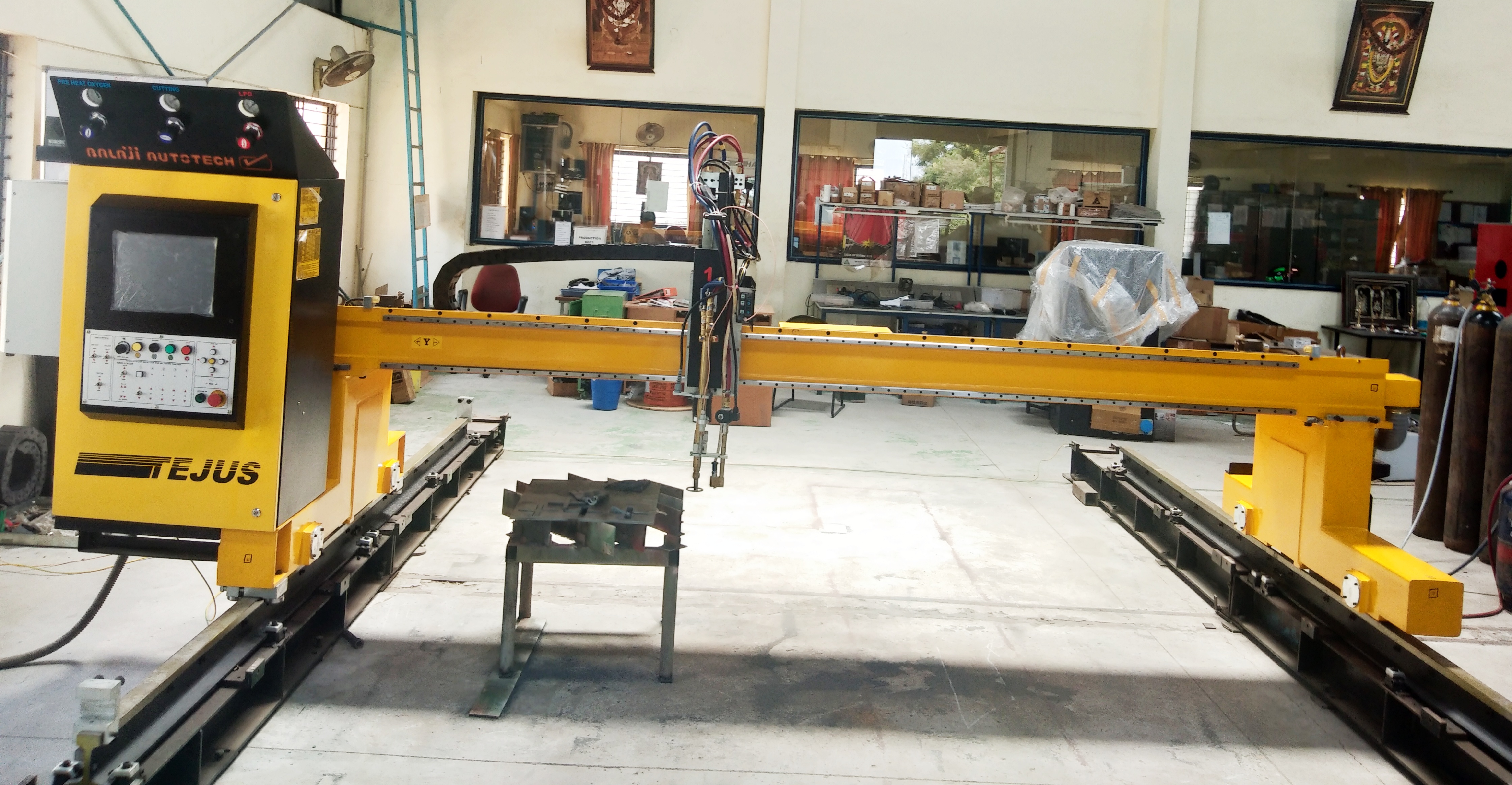 Cutting Demo